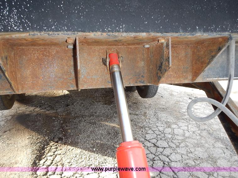 image for item J6323 2011 H&H tilt deck trailer