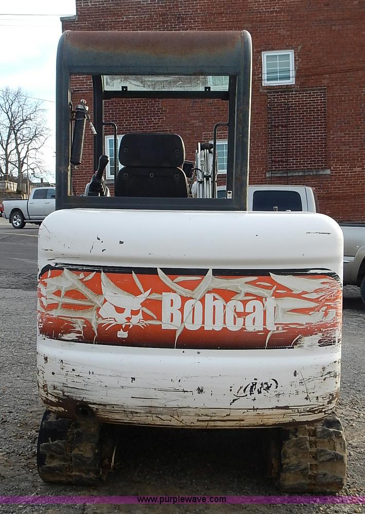image for item J6326 2002 Bobcat 331D compact excavator