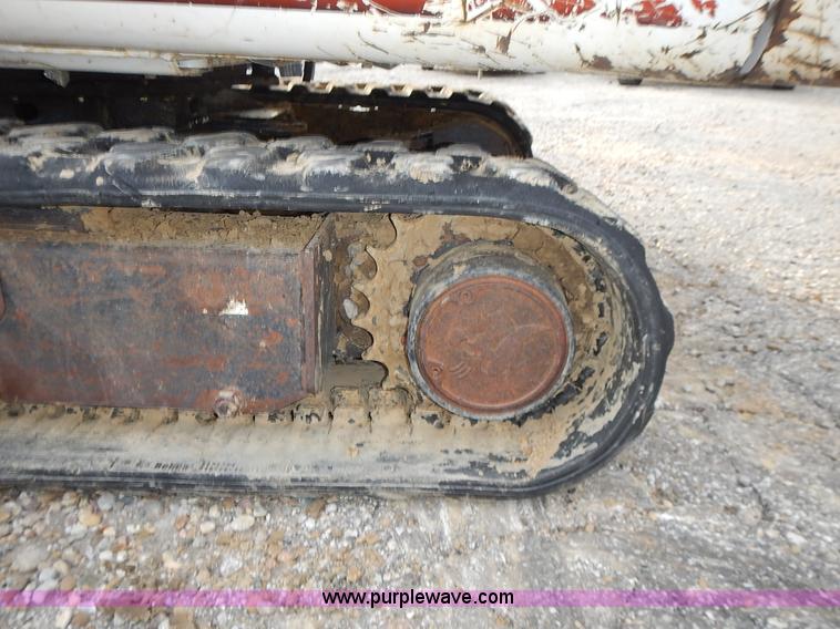 image for item J6326 2002 Bobcat 331D compact excavator