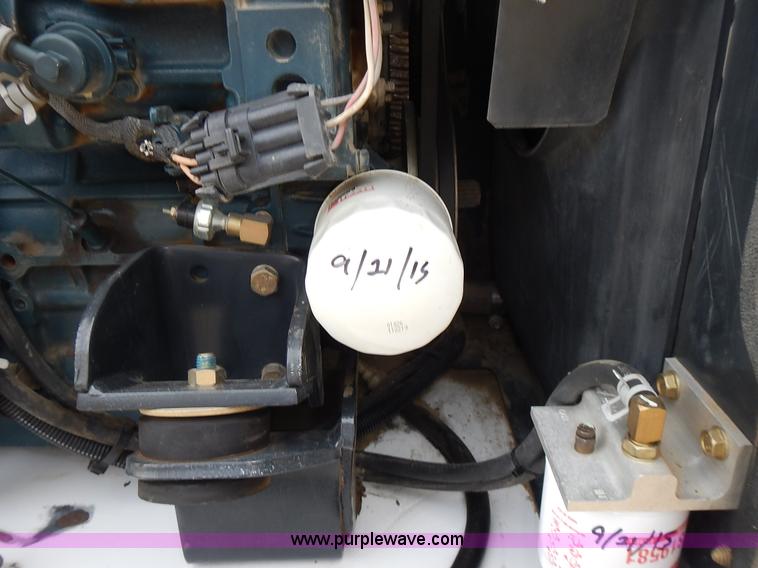 image for item J6326 2002 Bobcat 331D compact excavator