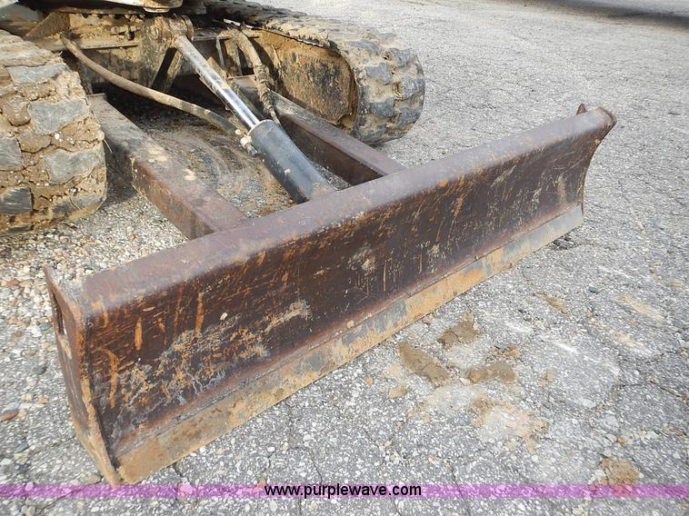 image for item J6326 2002 Bobcat 331D compact excavator