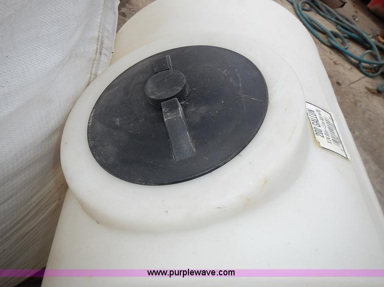 image for item J6328 200 gallon poly tank