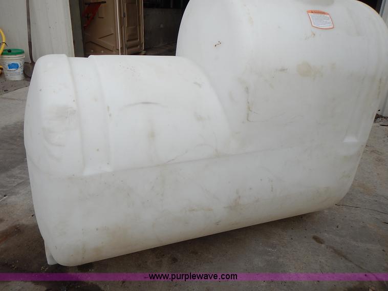 image for item J6328 200 gallon poly tank