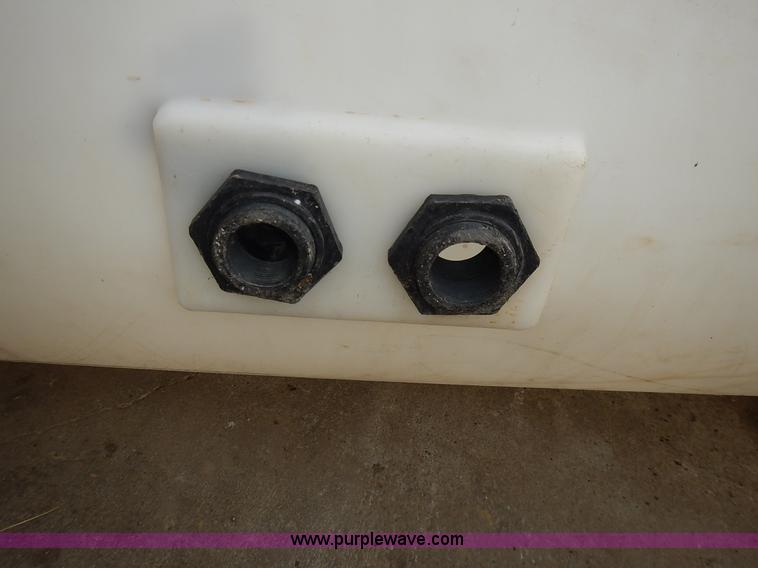 image for item J6328 200 gallon poly tank