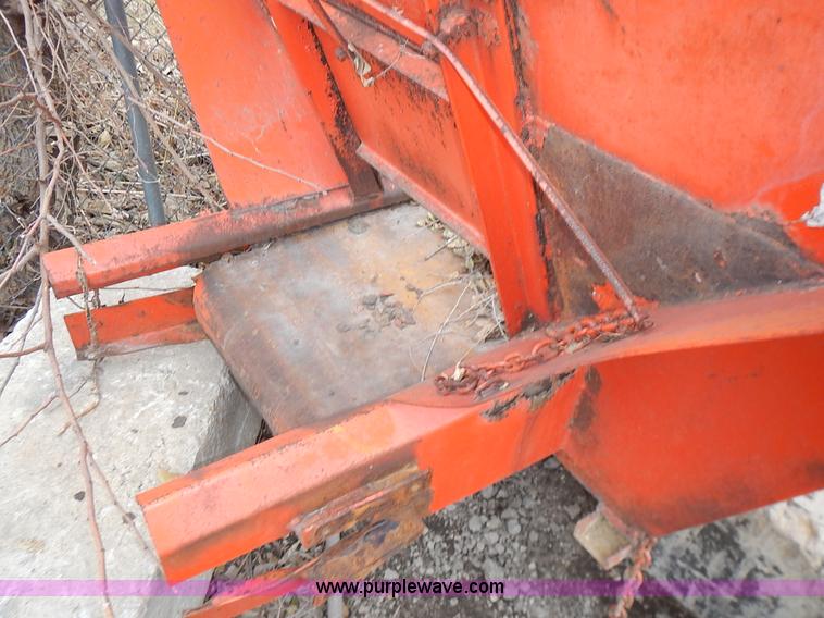 image for item J6332 Steel spreader