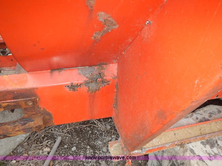 image for item J6332 Steel spreader