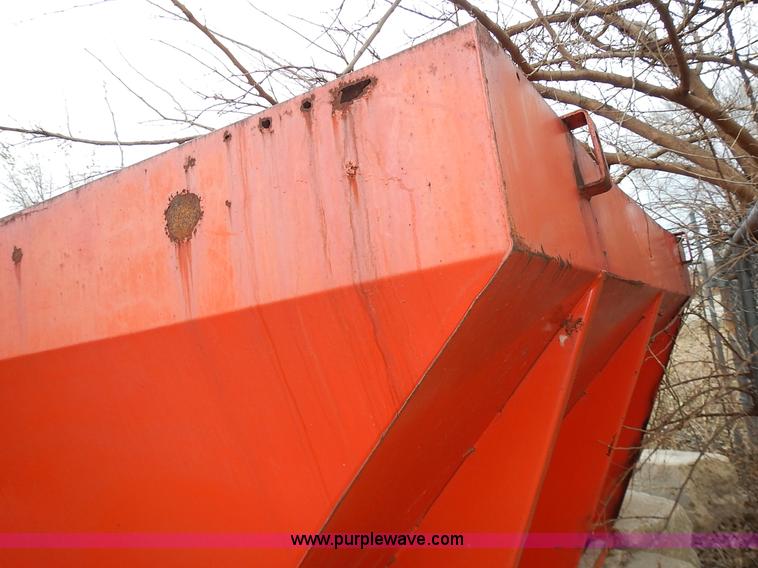 image for item J6332 Steel spreader