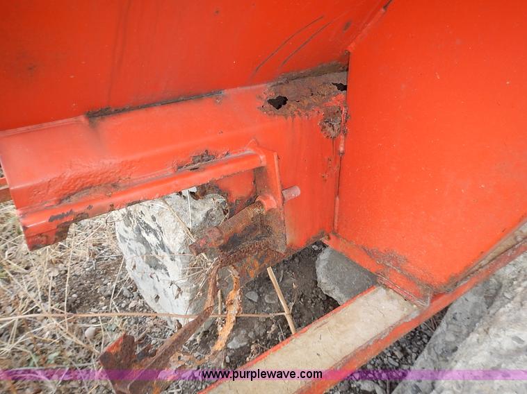 image for item J6332 Steel spreader