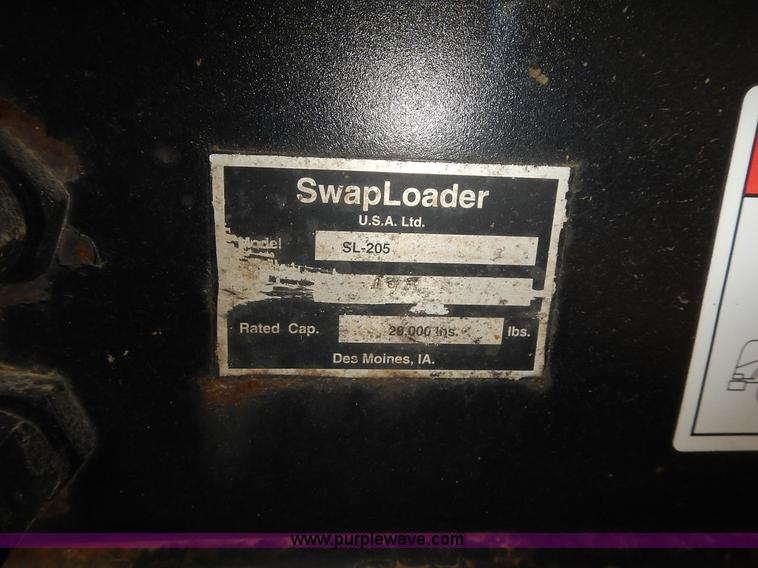 image for item J6341 1997 Freightliner FL70 rollback truck