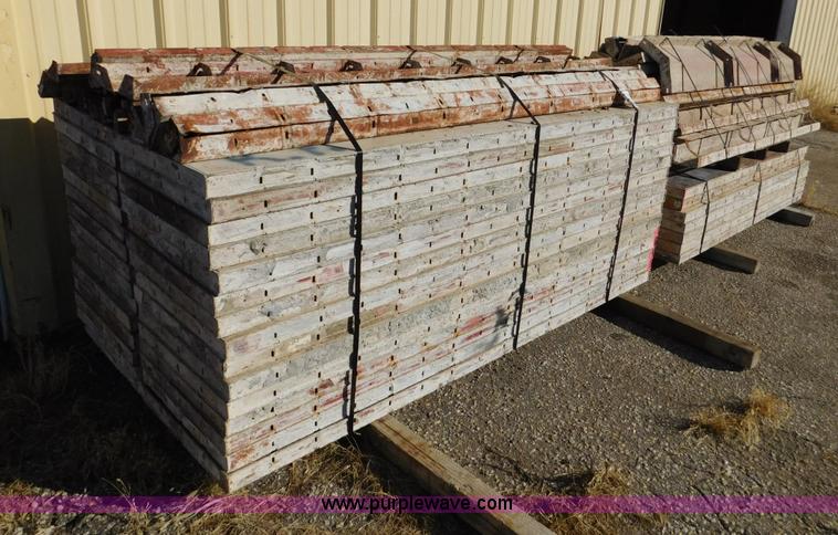 image for item J7433 Assorted concrete forms