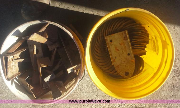 image for item J7433 Assorted concrete forms