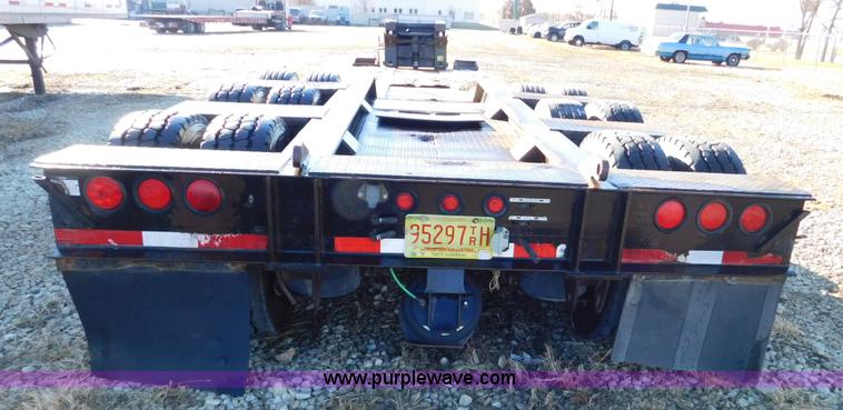 image for item J7482 2006 Eager Beaver 55 GLS lowboy equipment trailer