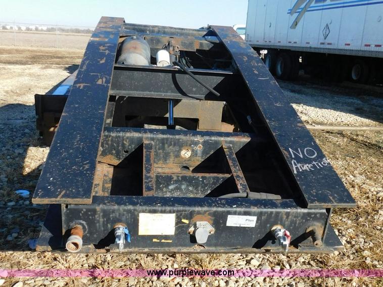 image for item J7482 2006 Eager Beaver 55 GLS lowboy equipment trailer