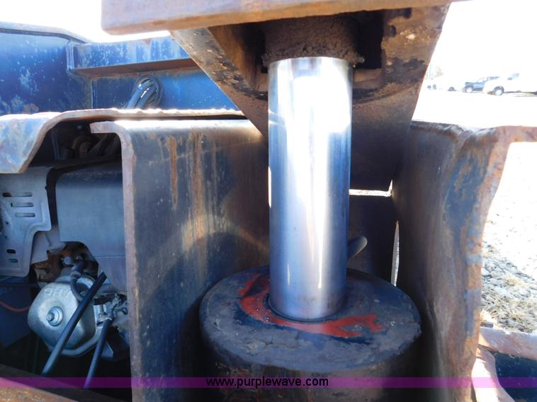 image for item J7482 2006 Eager Beaver 55 GLS lowboy equipment trailer