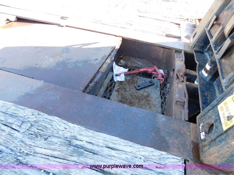 image for item J7482 2006 Eager Beaver 55 GLS lowboy equipment trailer