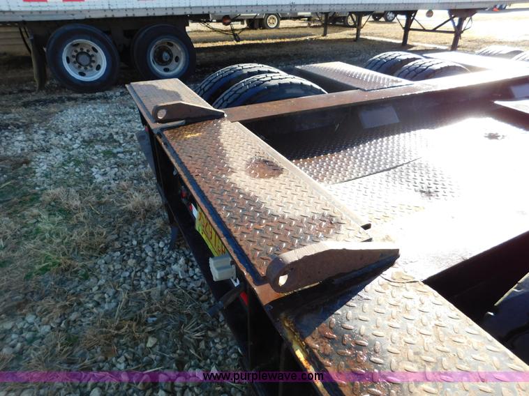 image for item J7482 2006 Eager Beaver 55 GLS lowboy equipment trailer