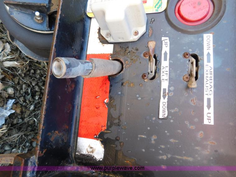 image for item J7482 2006 Eager Beaver 55 GLS lowboy equipment trailer