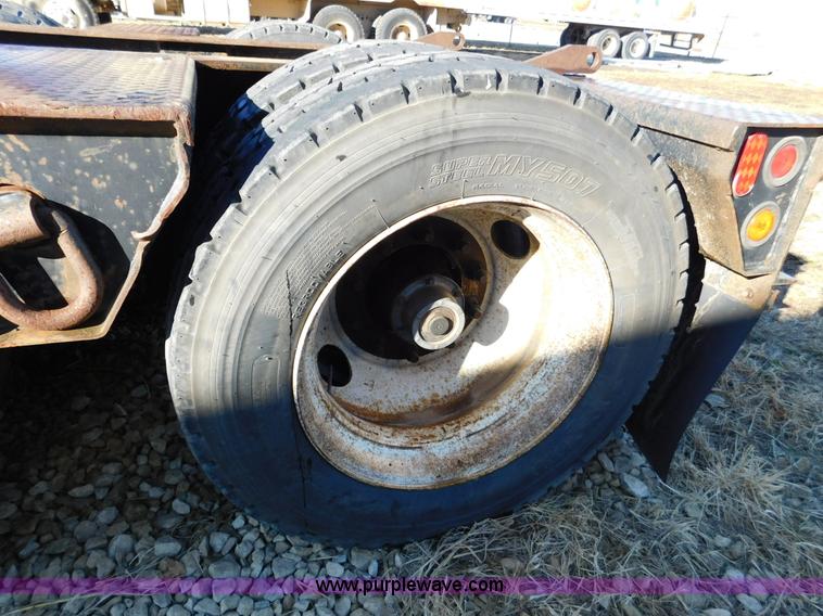 image for item J7482 2006 Eager Beaver 55 GLS lowboy equipment trailer