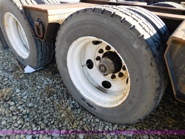 image for item J7482 2006 Eager Beaver 55 GLS lowboy equipment trailer