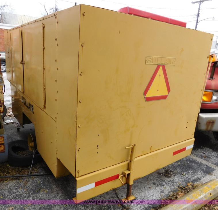 image for item J7488 Sullair 300 D2W0 air compressor