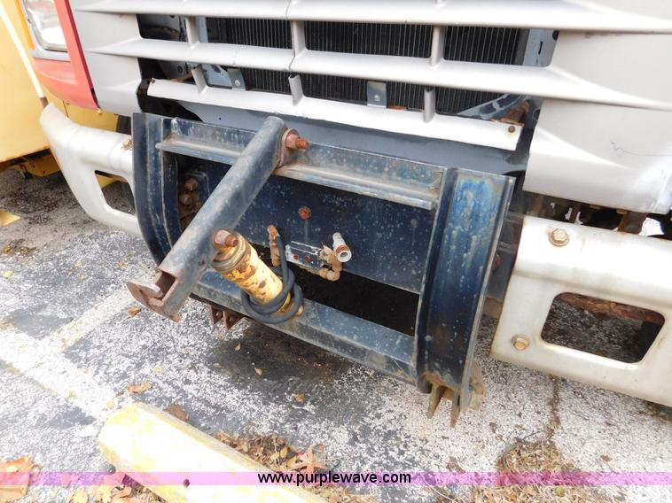 image for item J7489 1995 Ford F700 dump truck