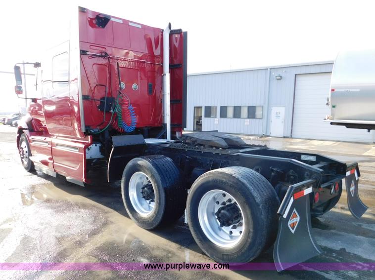 image for item J7491 2012 International ProStar semi truck