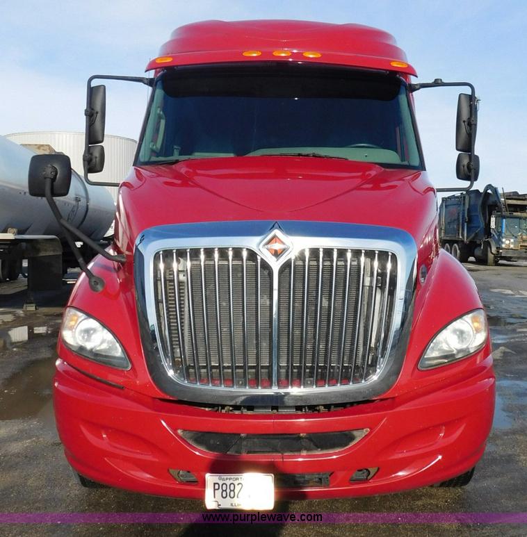 image for item J7491 2012 International ProStar semi truck