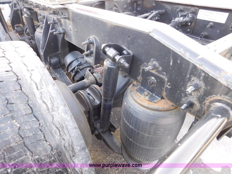 image for item J7491 2012 International ProStar semi truck