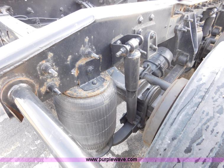 image for item J7491 2012 International ProStar semi truck