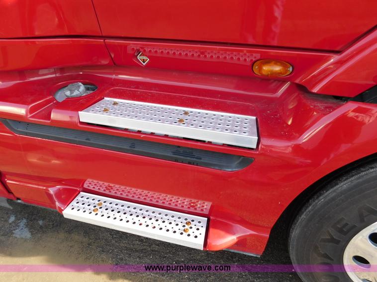 image for item J7491 2012 International ProStar semi truck