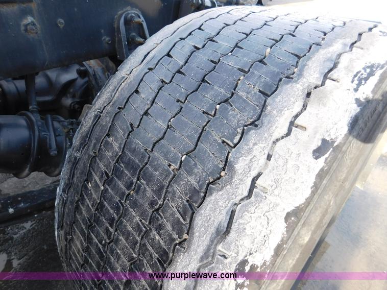 image for item J7491 2012 International ProStar semi truck