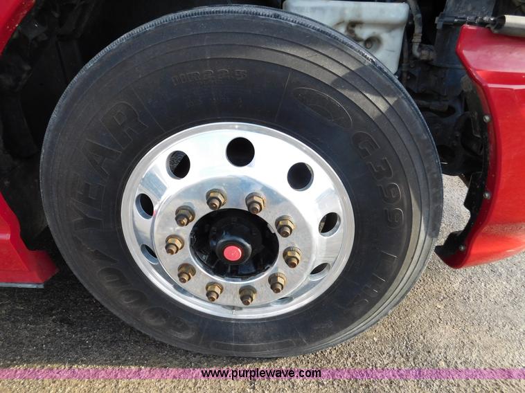 image for item J7491 2012 International ProStar semi truck