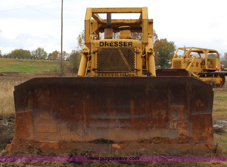 image for item J7749 1968 International TD25C dozer
