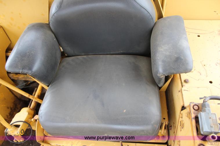 image for item J7749 1968 International TD25C dozer