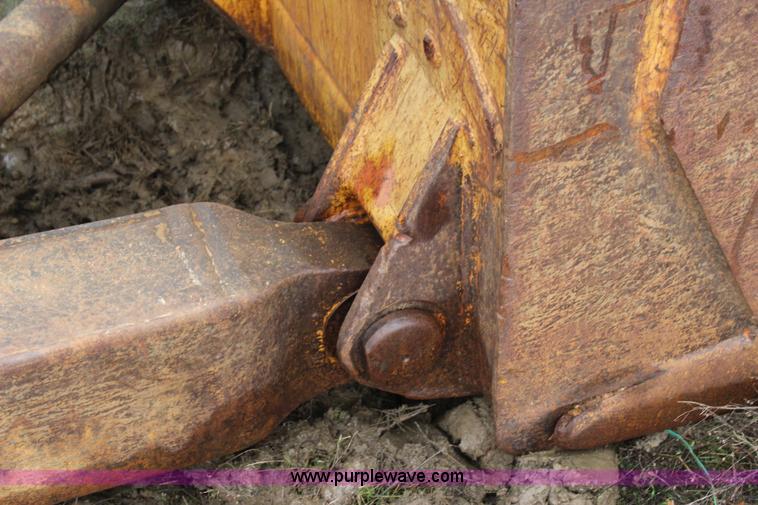 image for item J7749 1968 International TD25C dozer