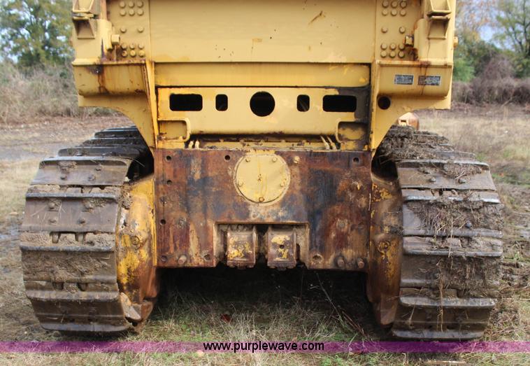 image for item J7749 1968 International TD25C dozer