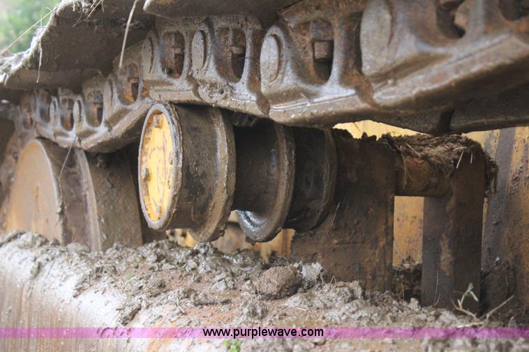 image for item J7749 1968 International TD25C dozer