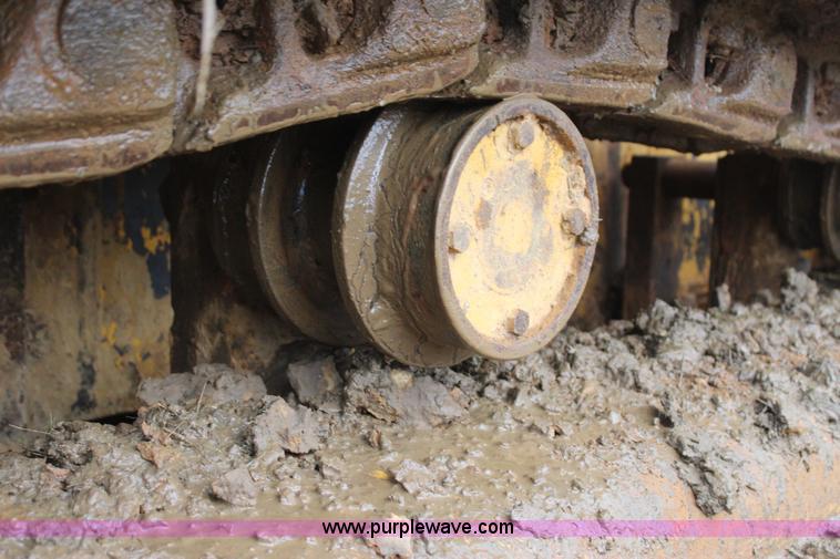 image for item J7749 1968 International TD25C dozer