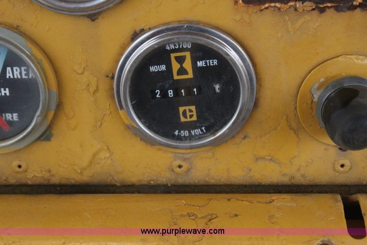 image for item J7750 1971 International TD25C dozer