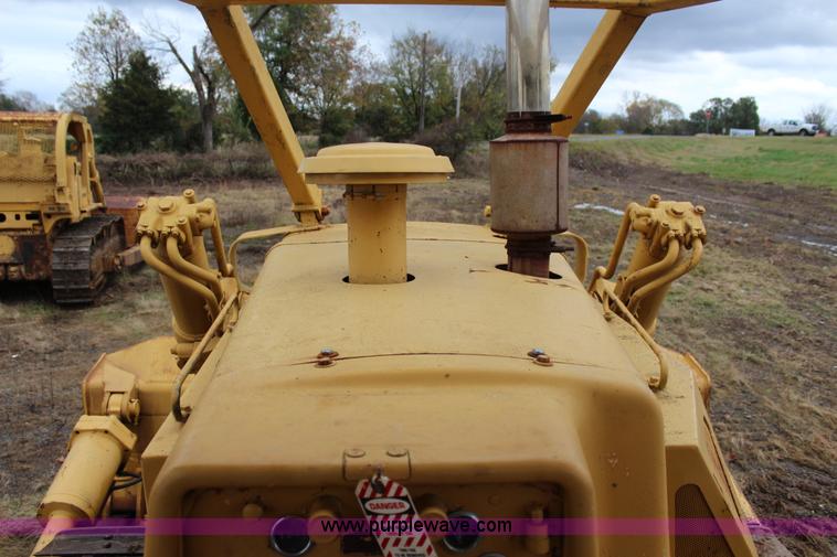 image for item J7750 1971 International TD25C dozer