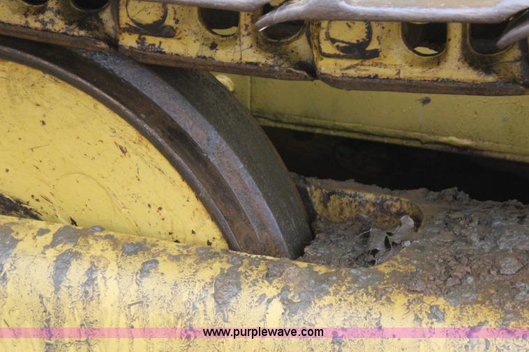 image for item J7750 1971 International TD25C dozer