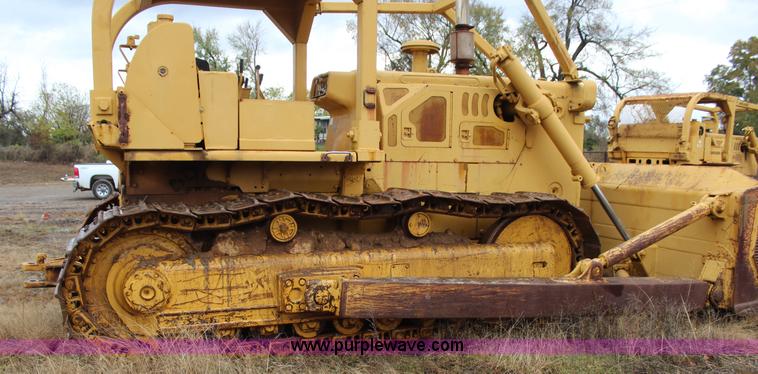 image for item J7750 1971 International TD25C dozer