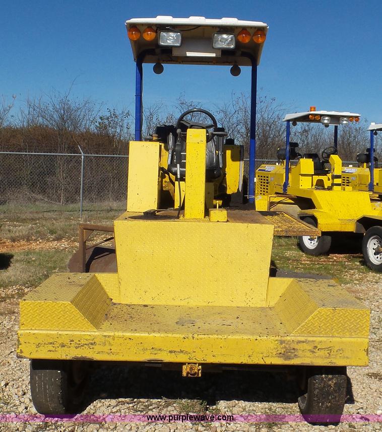 image for item J8410 Superior Broom DT80J broom