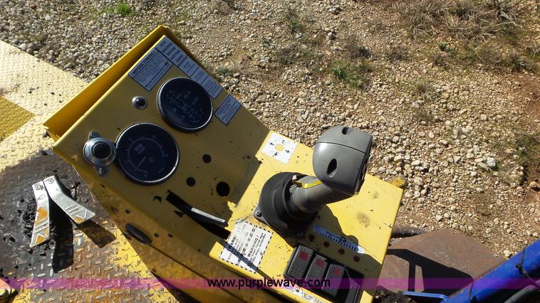 image for item J8410 Superior Broom DT80J broom