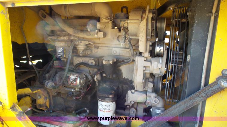 image for item J8410 Superior Broom DT80J broom