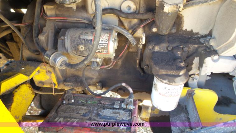 image for item J8410 Superior Broom DT80J broom