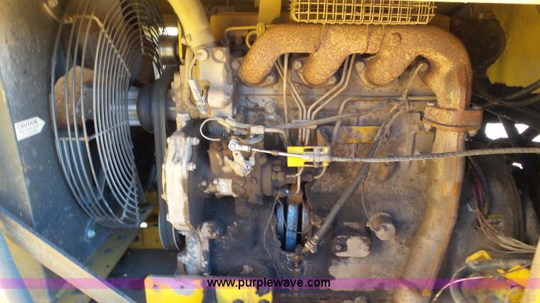 image for item J8410 Superior Broom DT80J broom