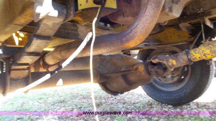 image for item J8410 Superior Broom DT80J broom