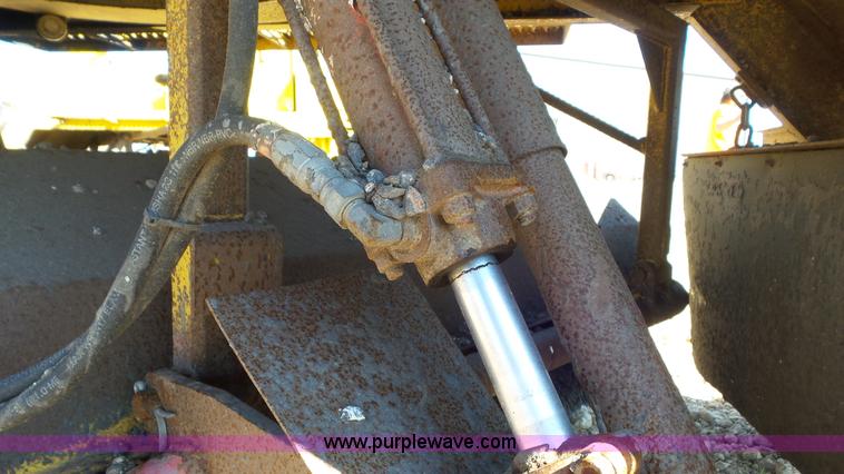 image for item J8410 Superior Broom DT80J broom