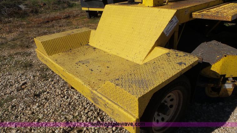 image for item J8410 Superior Broom DT80J broom